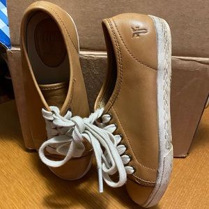Girl's EUC Size 1 FRYE brand shoes.  Asking $65